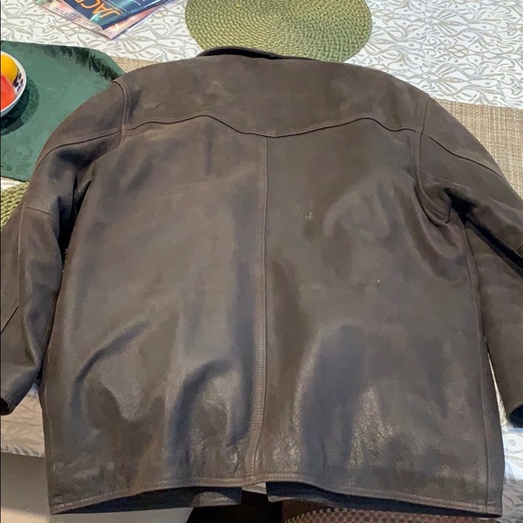 Leather jacket - Picture 2 of 6